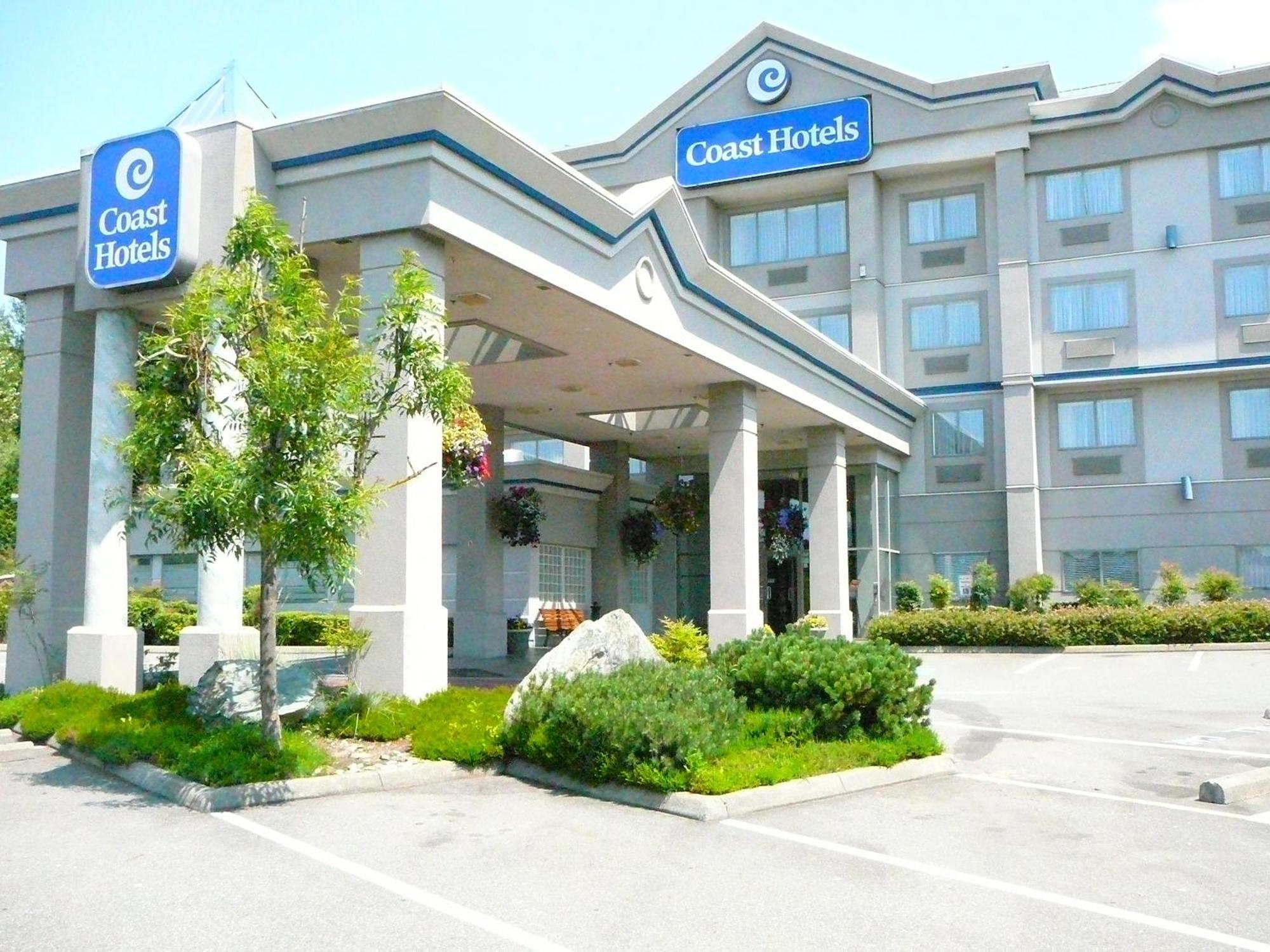 Coast Abbotsford Hotel & Suites Exterior photo